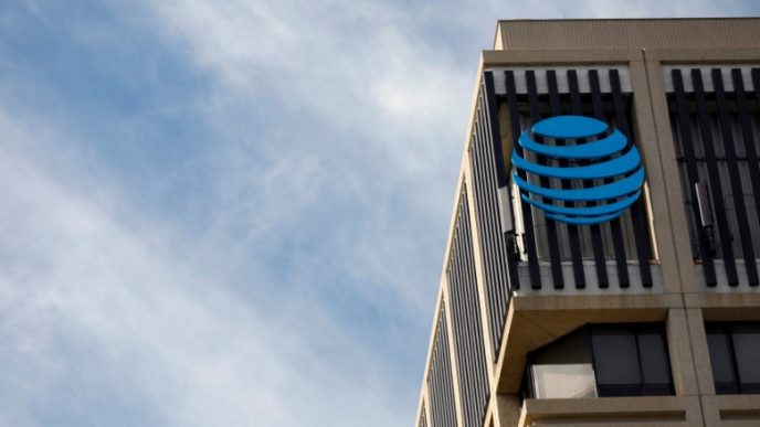 AT&T's bundled 5G, fiber plans boost