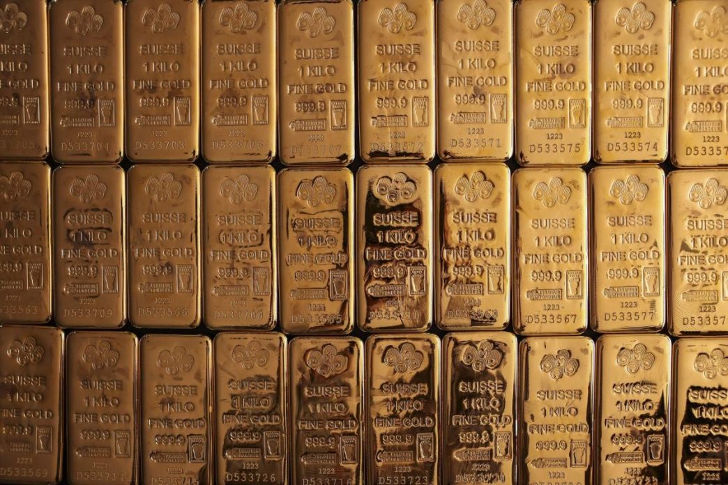 Gold Holds Steady as Markets Weigh Latest Trump