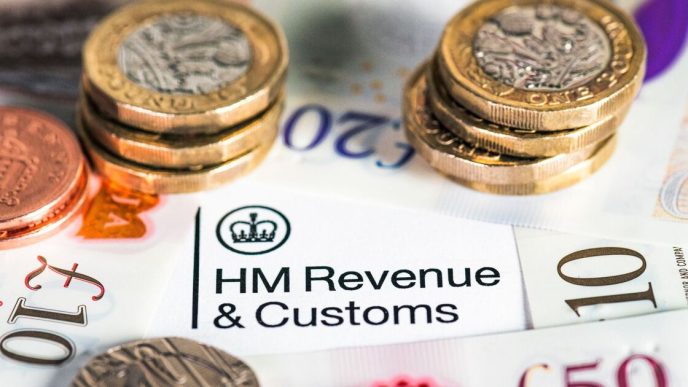 HMRC issues urgent £100 warning to 340,000 Britons