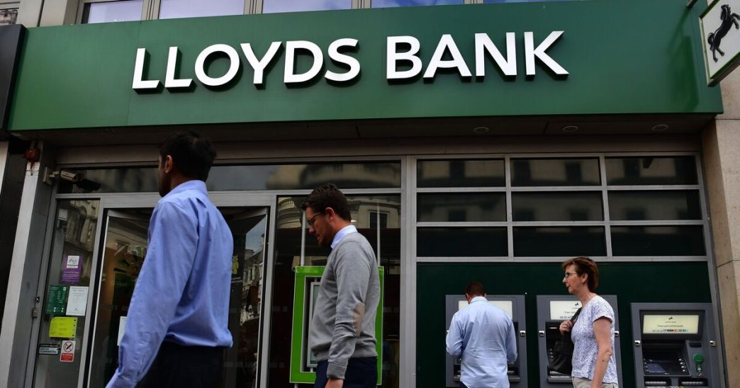 Lloyds Bank warns Britons of password scam to