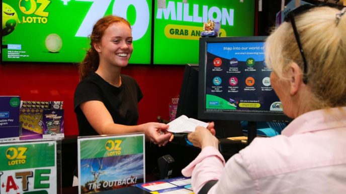 Major Oz Lotto jackpot soars to $100m after no