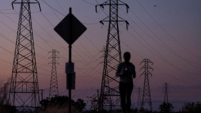 Power-boosting project for US grid to miss July