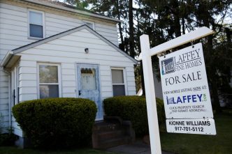 US existing home sales rise to 10-month high in