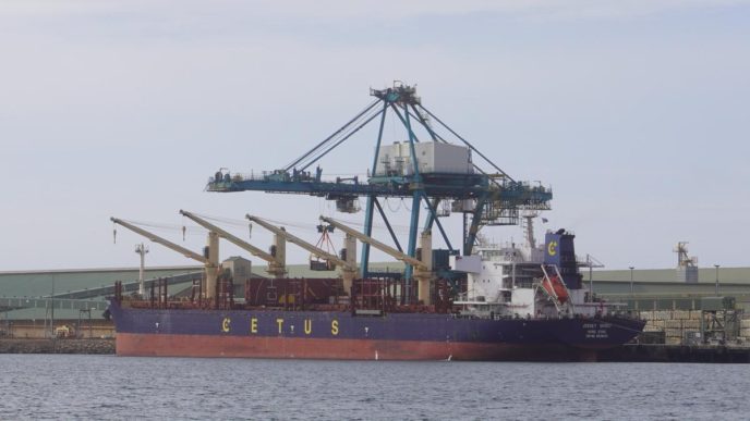 WA port set to make its first sulphur export in