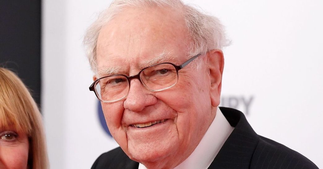 Warren Buffett: Reading 5 books will make you