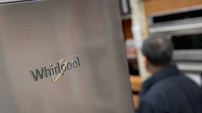 Whirlpool swings to a loss and guides for more