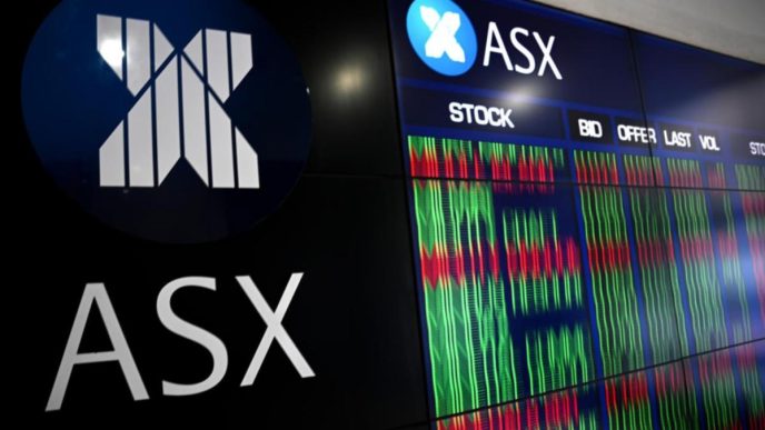 Aussie shares dip, ending volatile week on a quiet