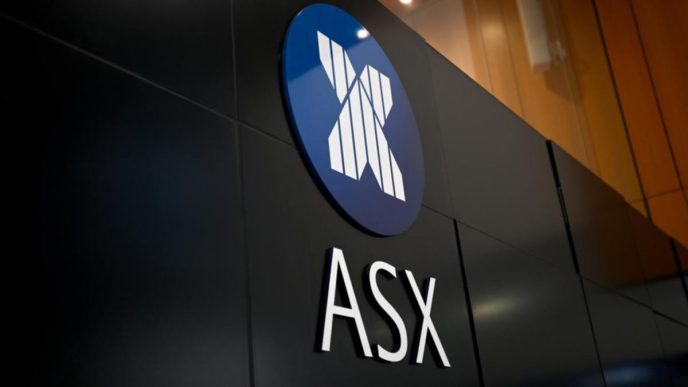 Australian shares rise after strong earnings