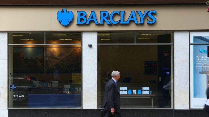 Barclays issues message to all customers demanding