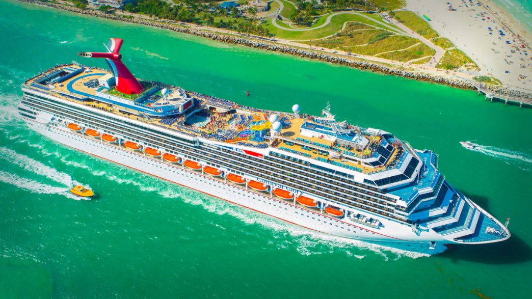 Carnival Cruise Line passengers want closed port