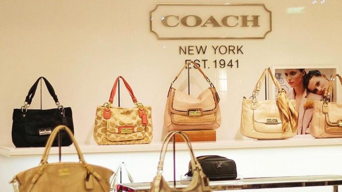 Coach Outlet is selling an 'elegant'