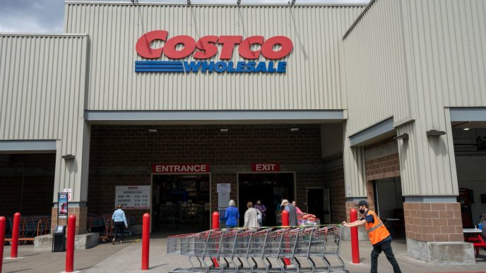 Costco Raising Pay to Over $30 an Hour for Most