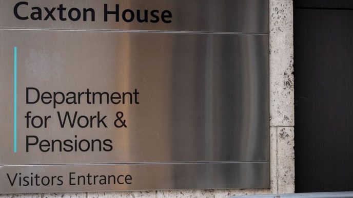 DWP warns 'do not share this' in new scam alert |