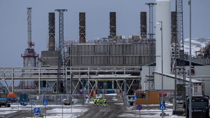 Europe's strong gas use pace may wilt as