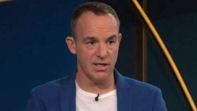 Martin Lewis tells anyone earning under £23k 'it's