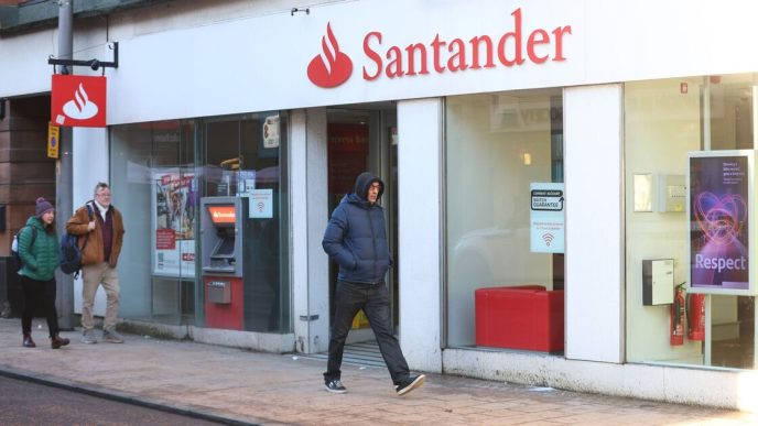 Santander £4,280 warning with just weeks left to