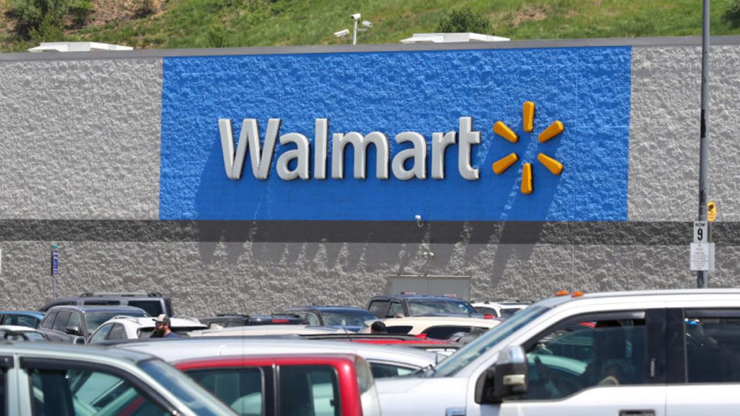 Top analyst reworks Walmart stock price target