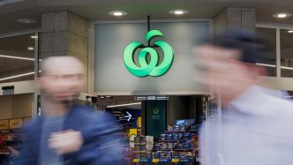 Woolworths boss Amanda Bardwell orders staff back