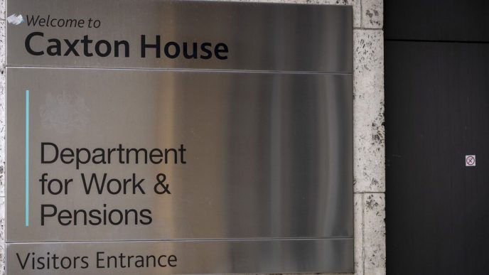 DWP giving people on state pension benefit £1,281