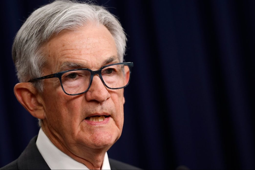 Fed Keeps Interest Rates Unchanged, Experts Not